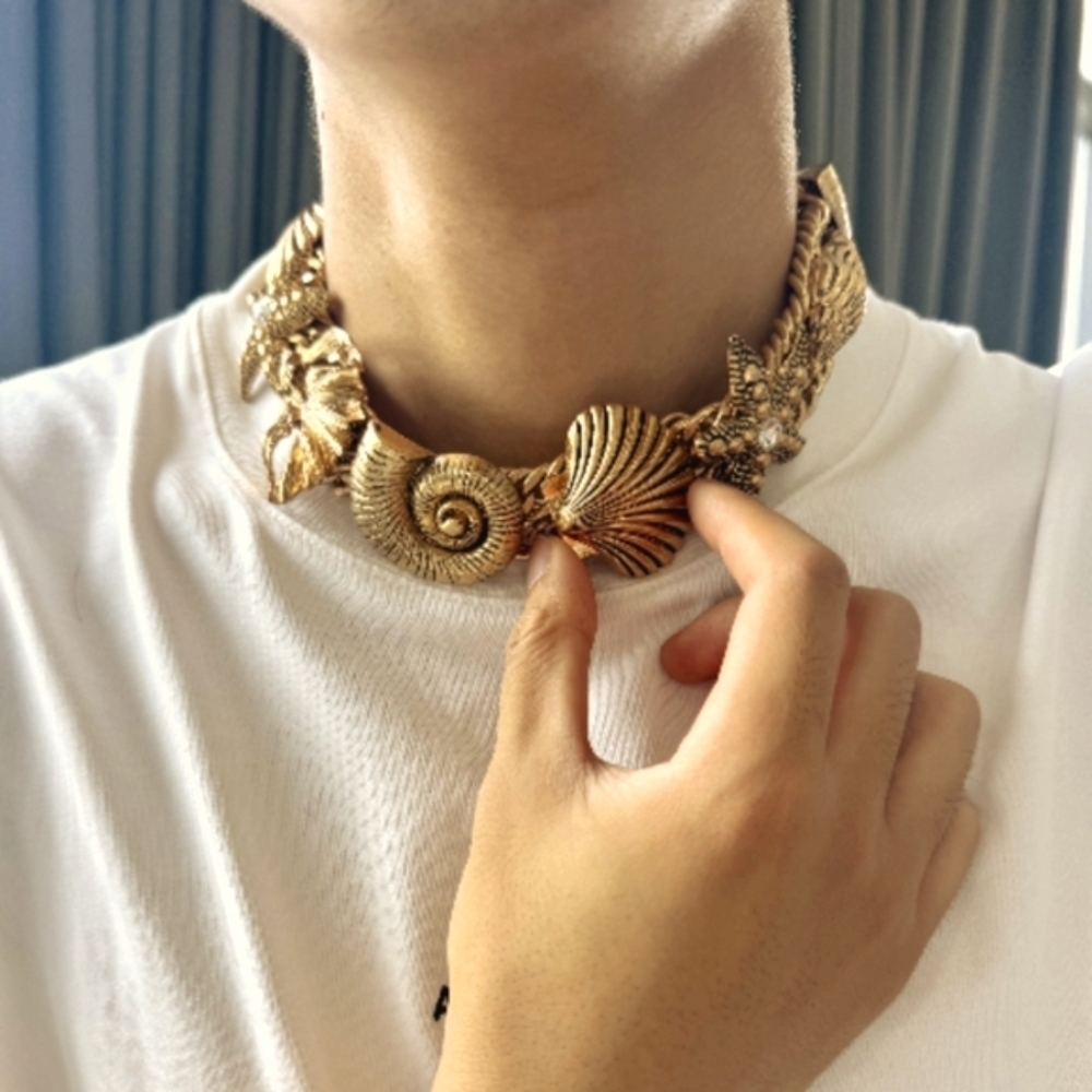 Nwt Shell Choker Necklace